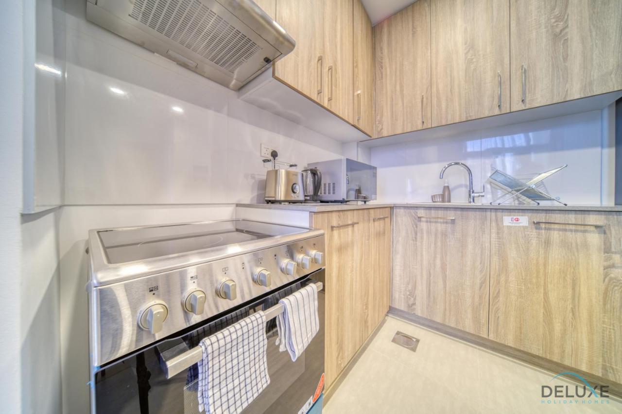 Sophisticated 1Br At Town Square Rawda Dubailand By Deluxe Holiday Homes Dış mekan fotoğraf